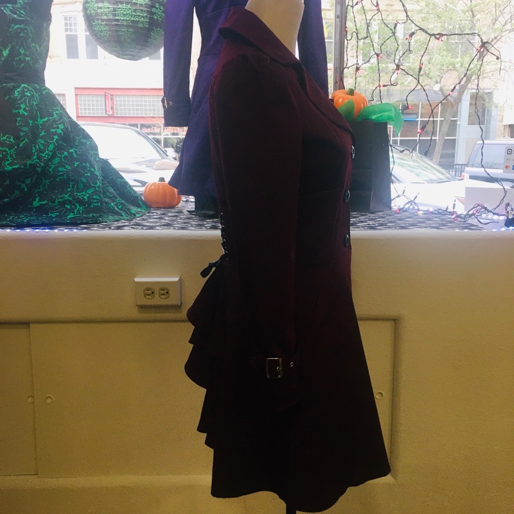 🍷 Lace Up Ruffled Jacket Burgundy🍷 - Picture 8 of 8